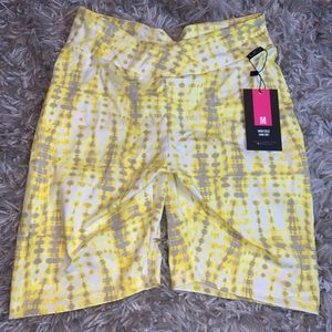 LiciFit Elevate V-Cut Scrunch Biker Short